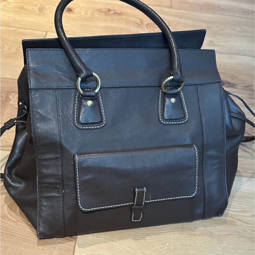 Beautiful Talbots Dark Brown Leather Women's Bag. Excellent condition